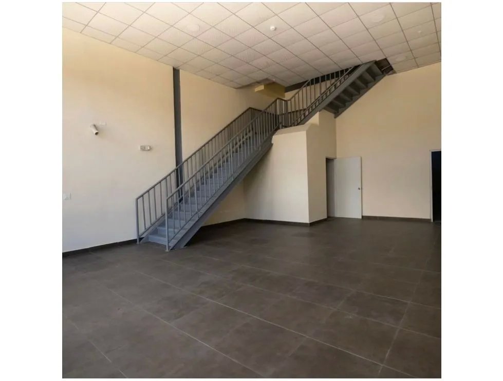Galera en Alquiler en Vía Tocumen – 460 m²