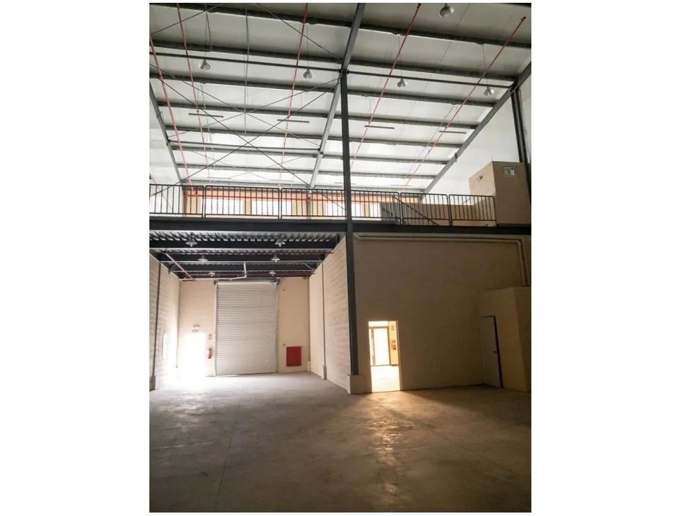 Galera en Alquiler en Vía Tocumen – 460 m²