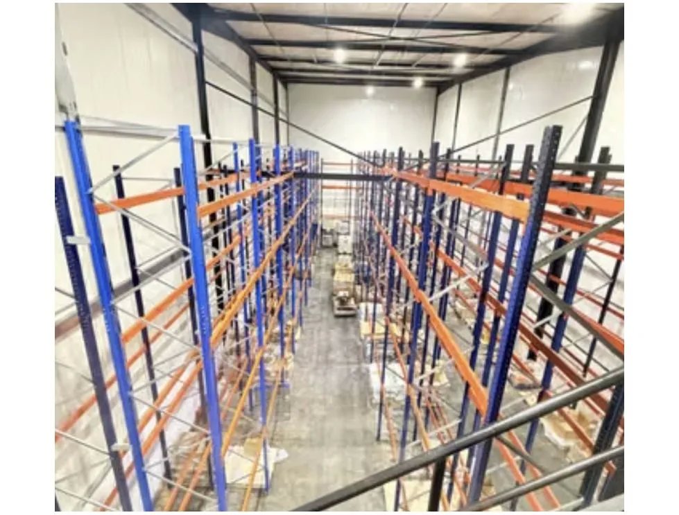 Alquiler de Bodega en Mañanitas, 560m2