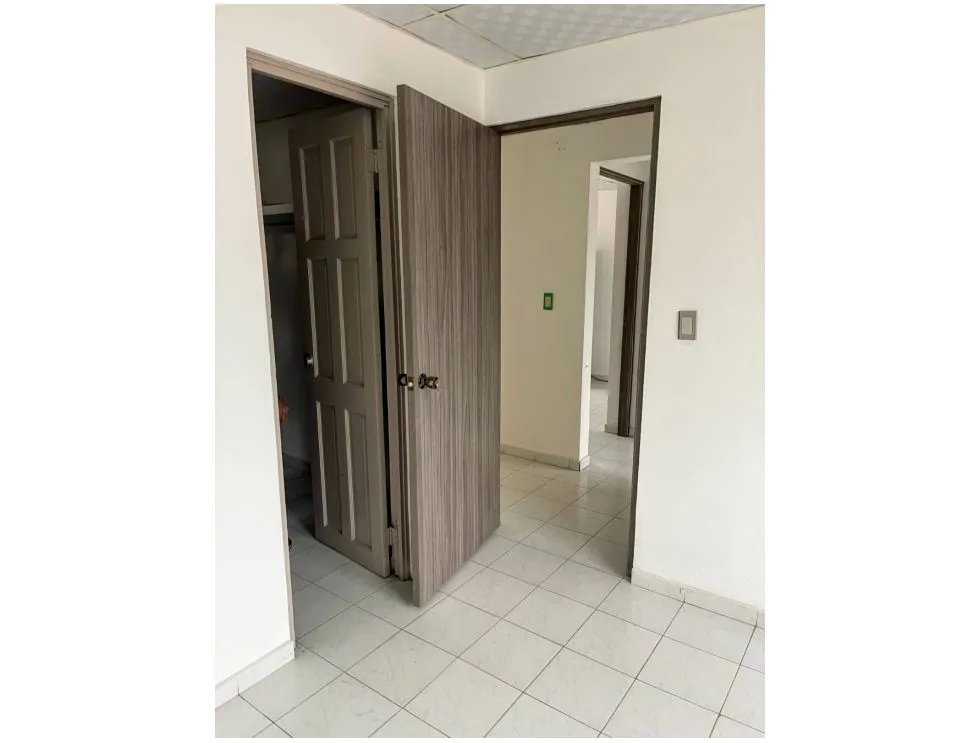 Alquiler de casa en Chanis, 290m2