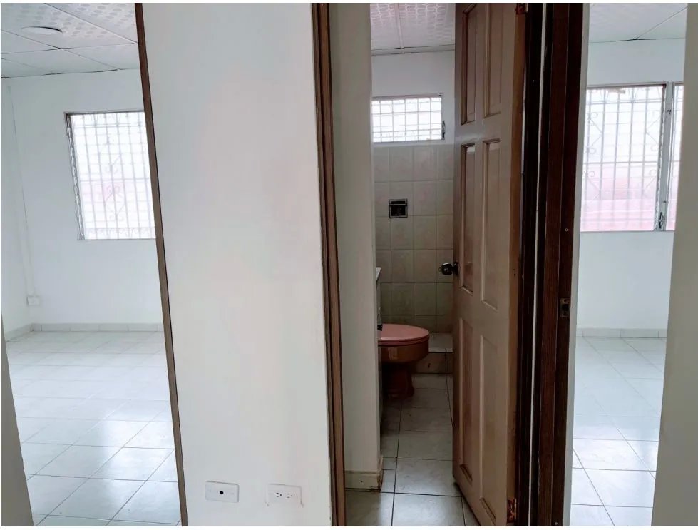 Alquiler de casa en Chanis, 290m2