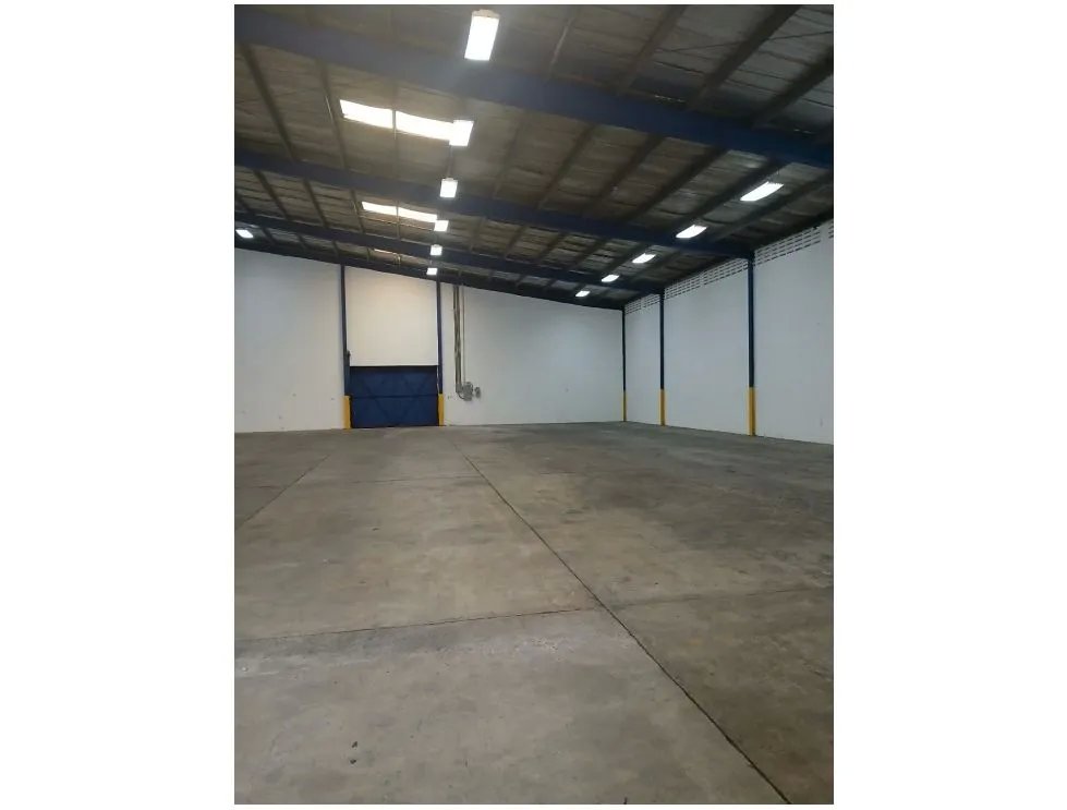 Warehouse Rental in Milla 8 Main Road, 1400m2
