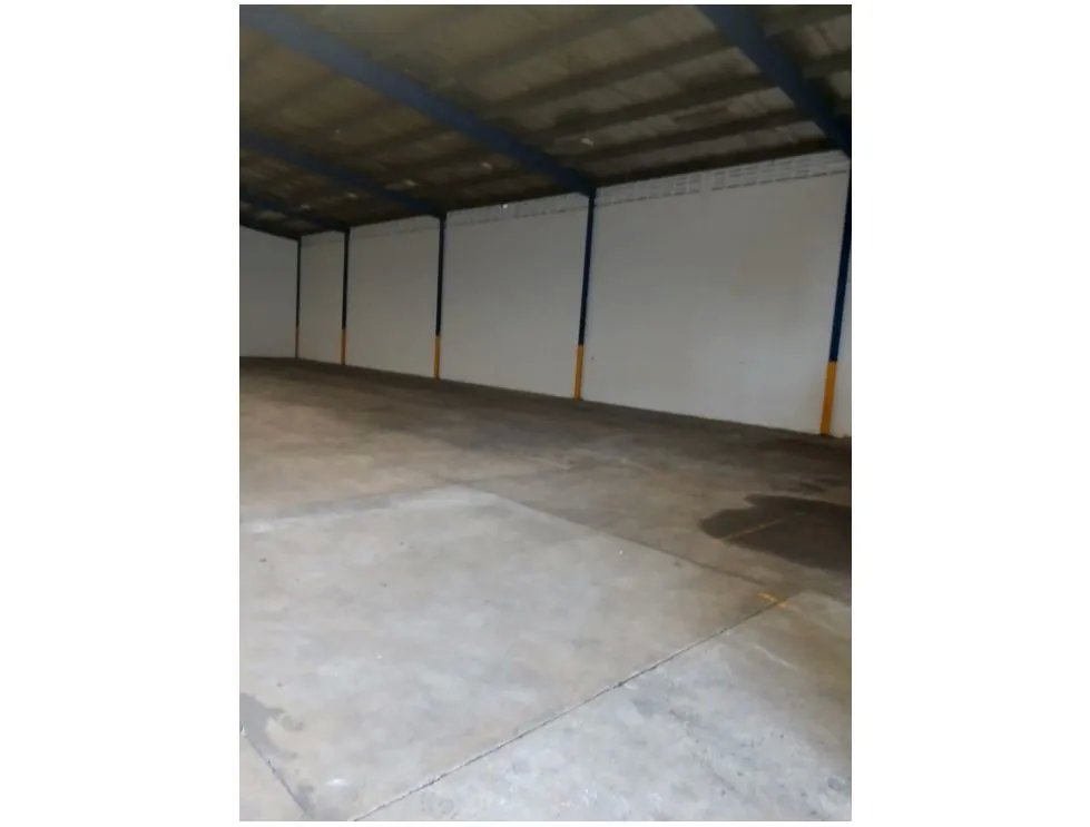 Warehouse Rental in Milla 8 Main Road, 1400m2