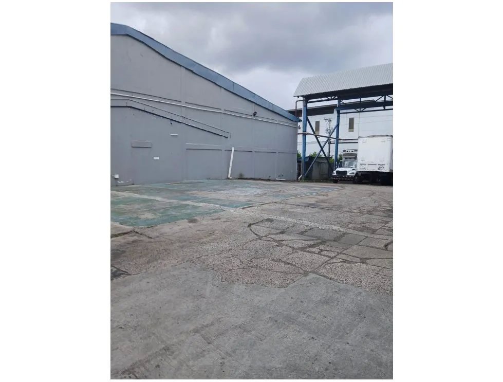 Warehouse Rental in Milla 8 Main Road, 1400m2