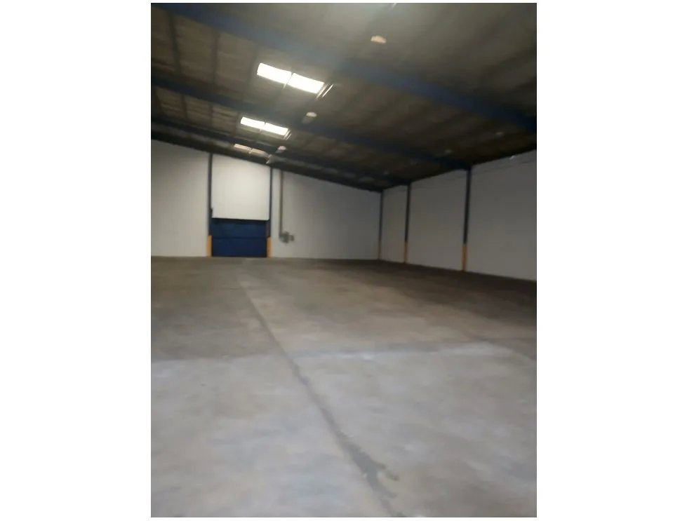 Warehouse Rental in Milla 8 Main Road, 1400m2