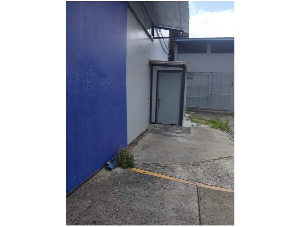 Warehouse Rental in Milla 8 Main Road, 1400m2