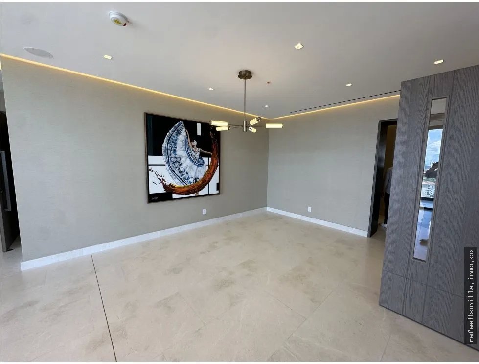 Apartment for Sale in Santa Maria