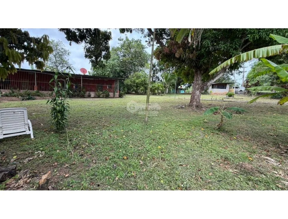 HOUSE FOR SALE WITH LARGE 2,612 M² LAND IN CAPIRA WITH 2 TERRACES