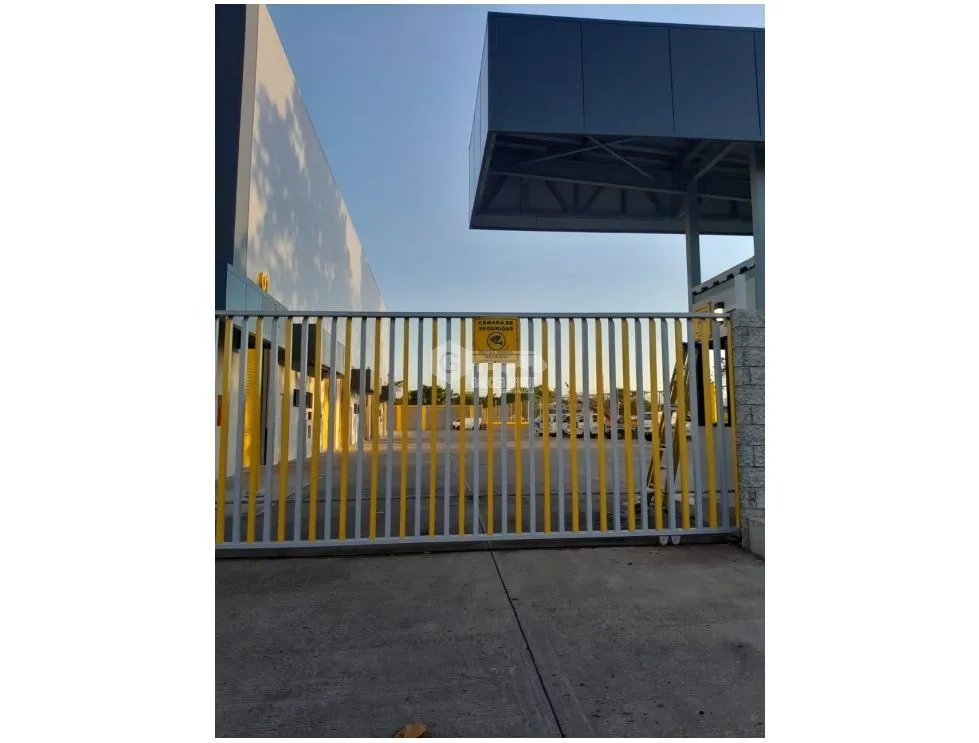JUAN DIAZ / COMMERCIAL WAREHOUSE / LEMAX / 424M / GROUND FLOOR / NEW