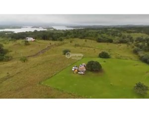 LAND FOR SALE IN LAGO GATUN 6944 M2 WITH GREEN AREAS AND COO…