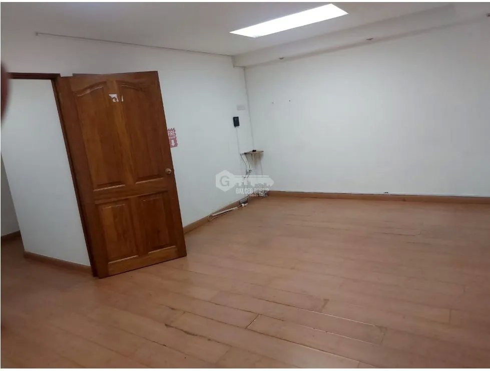 OFFICE FOR RENT IN ANCON BALBOA LA BOCA 260M WITH AIR CONDITIONING