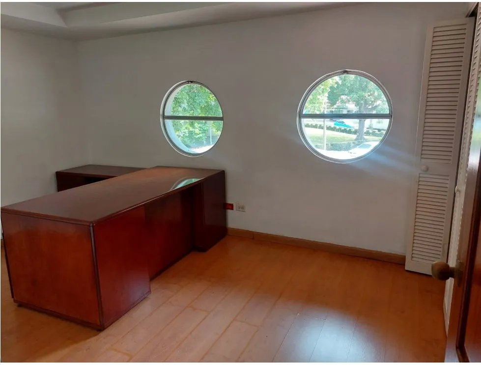 OFFICE FOR RENT IN ANCON BALBOA LA BOCA 260M WITH AIR CONDITIONING