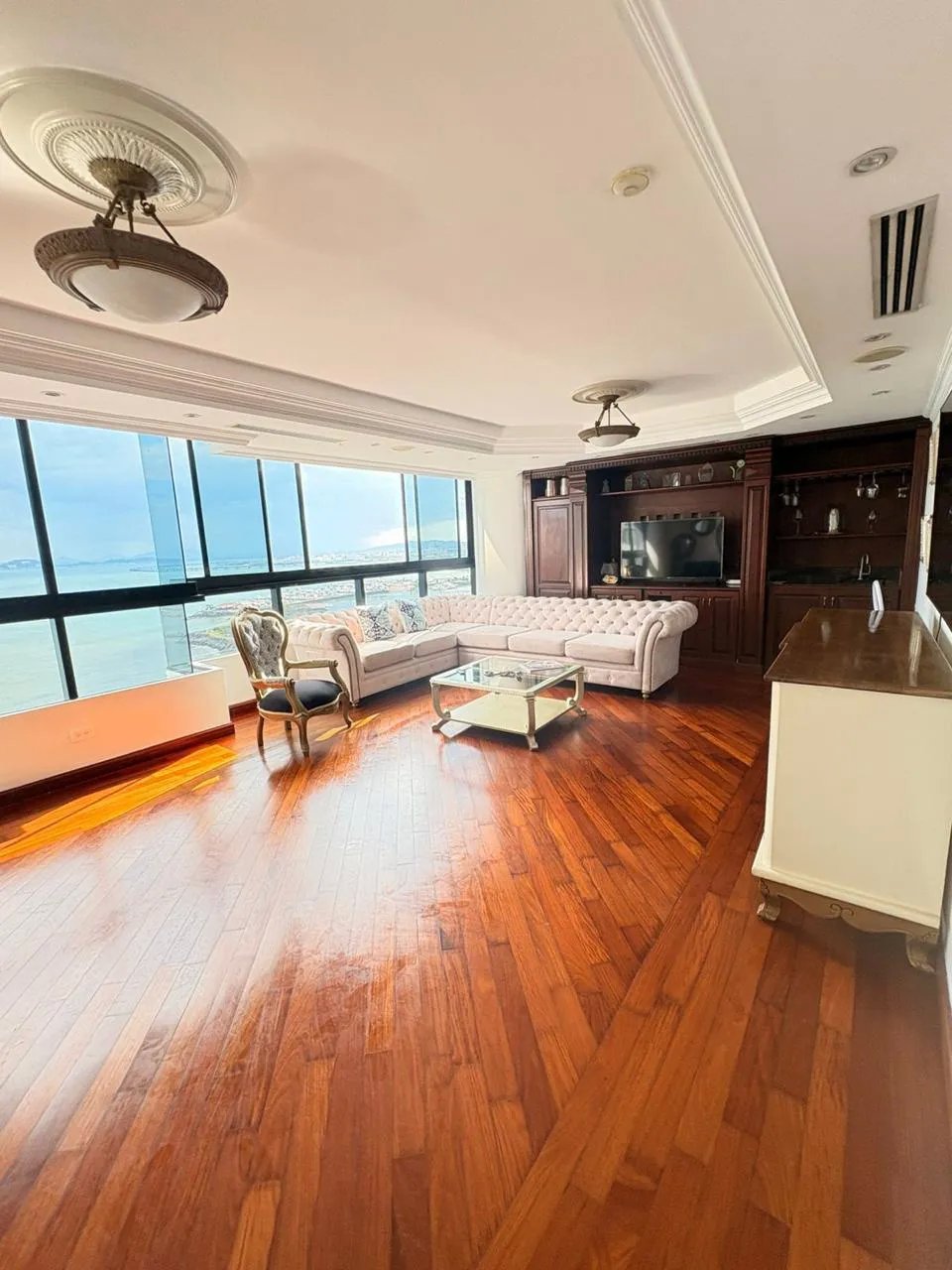 Unique Oceanfront Opportunity, PH Princesa del Mar – Avenida Balboa