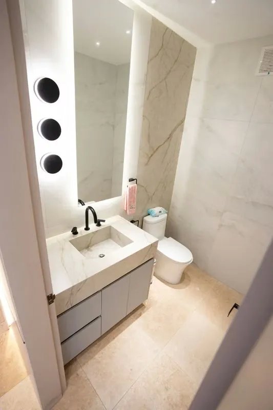 Beautiful and Spacious Apartment in Punta Pacífica, 100% Remodeled