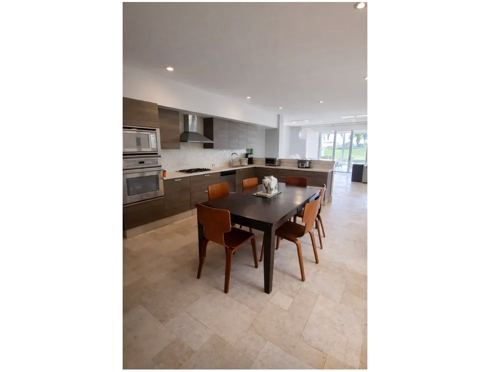 BARGAIN! Buenaventura, Ph Ocean Lakes, SINGLE-FAMILY HOME