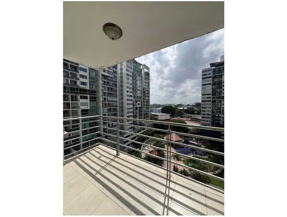 APARTMENT FOR SALE IN PH CENTRAL PARK