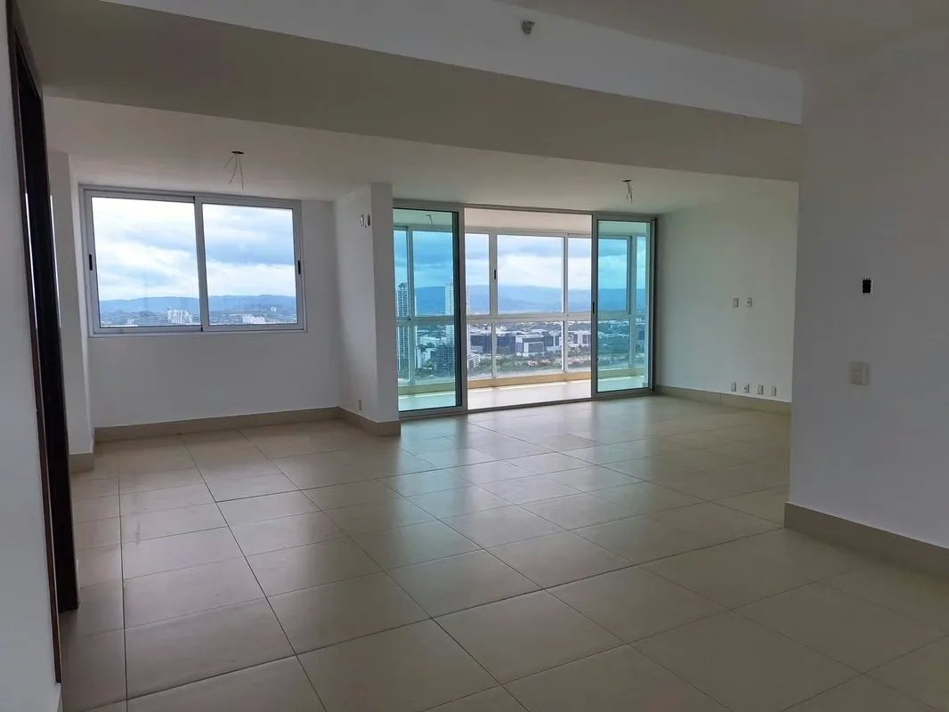 PH Breeze Costa del Este 242 m², 3 Bedrooms + Maid's Quarters, Never Lived In