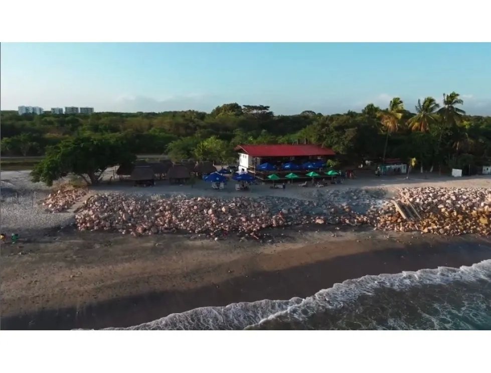 Sale of 5,000 m² Beach Land with Operating Business in Farallón, Cod-J220