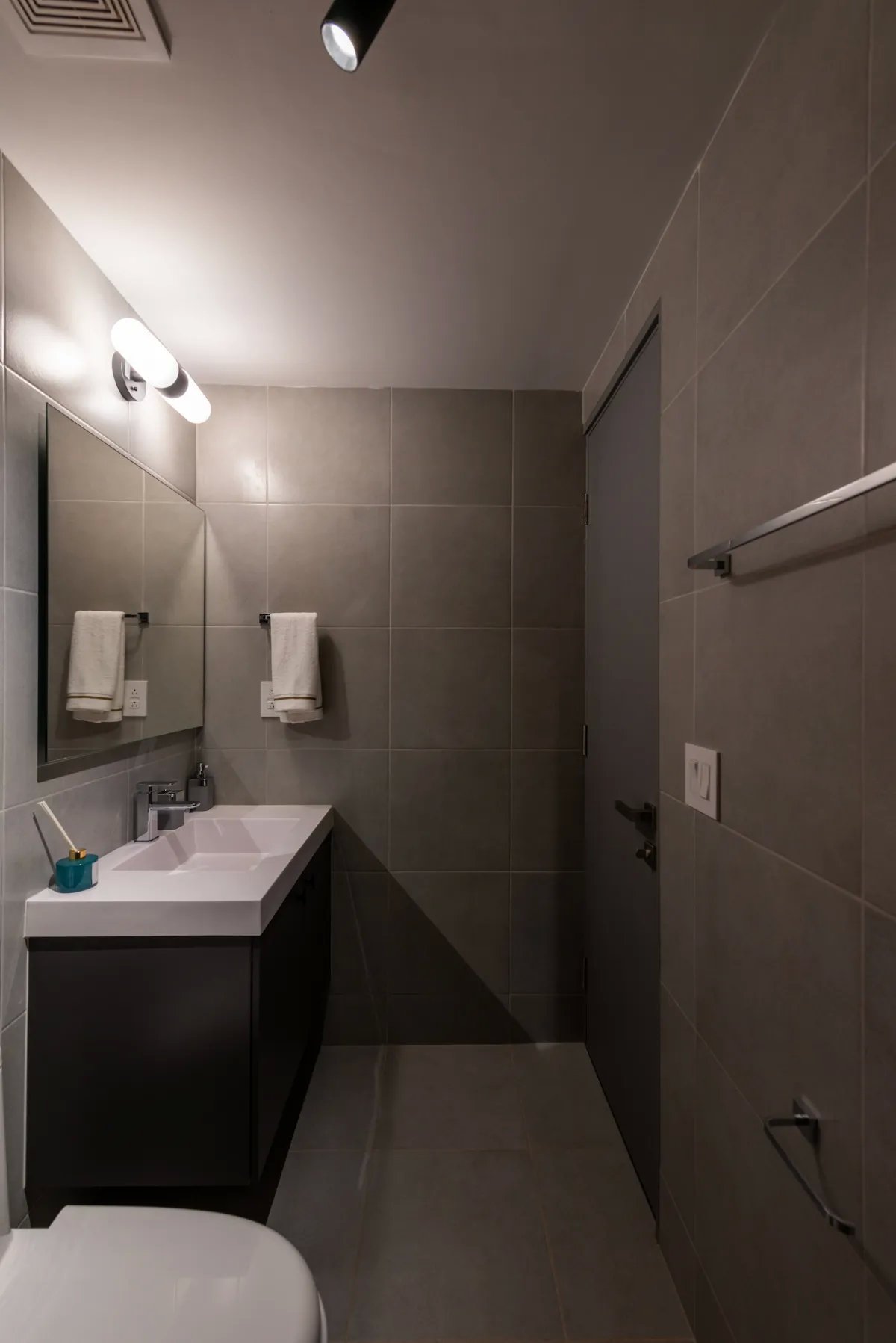 Double Income with Lock-Off System! Centriqo Apartment Model C – 7.08% Return
