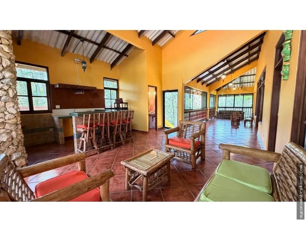 Se Vende Casa en Altos de Cerro Azul - Paseo de la Fortaleza