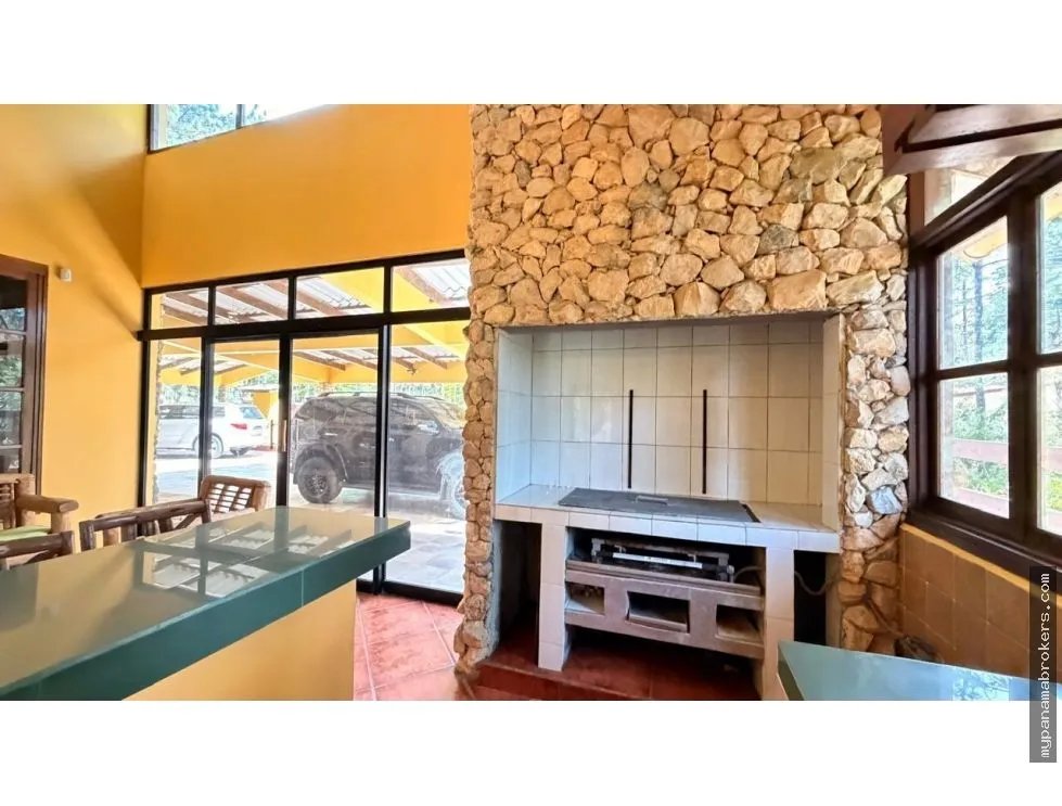 Se Vende Casa en Altos de Cerro Azul - Paseo de la Fortaleza