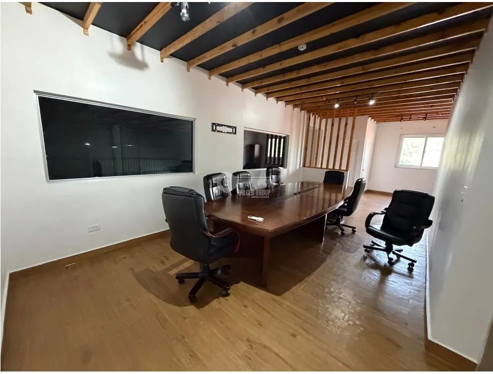 OFFICE / SAN FRANCISCO / 130M / 2 BATHROOMS / 3 LEVELS / KITCHENETTE