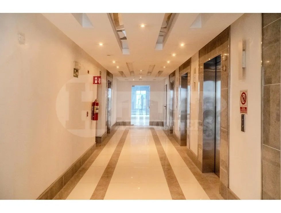 Alquiler de oficinas en Fortune Plaza, Obarrio. L/Y