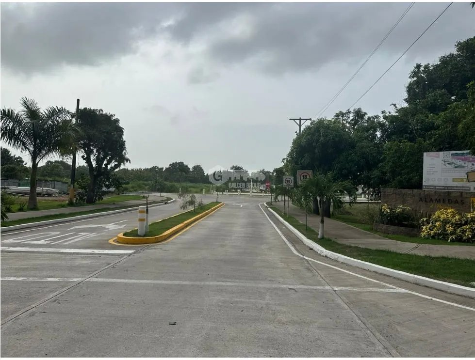 SE VENDE AMPLIO TERRENO EN  PACORA 53,000M SEMIPLANO CON POTENCIAL