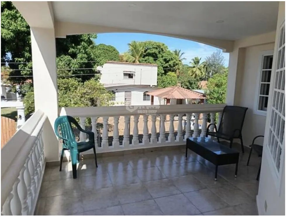 San Carlos / Urbanización El Palmar / 558M / 5 Bedrooms / 3 Stories