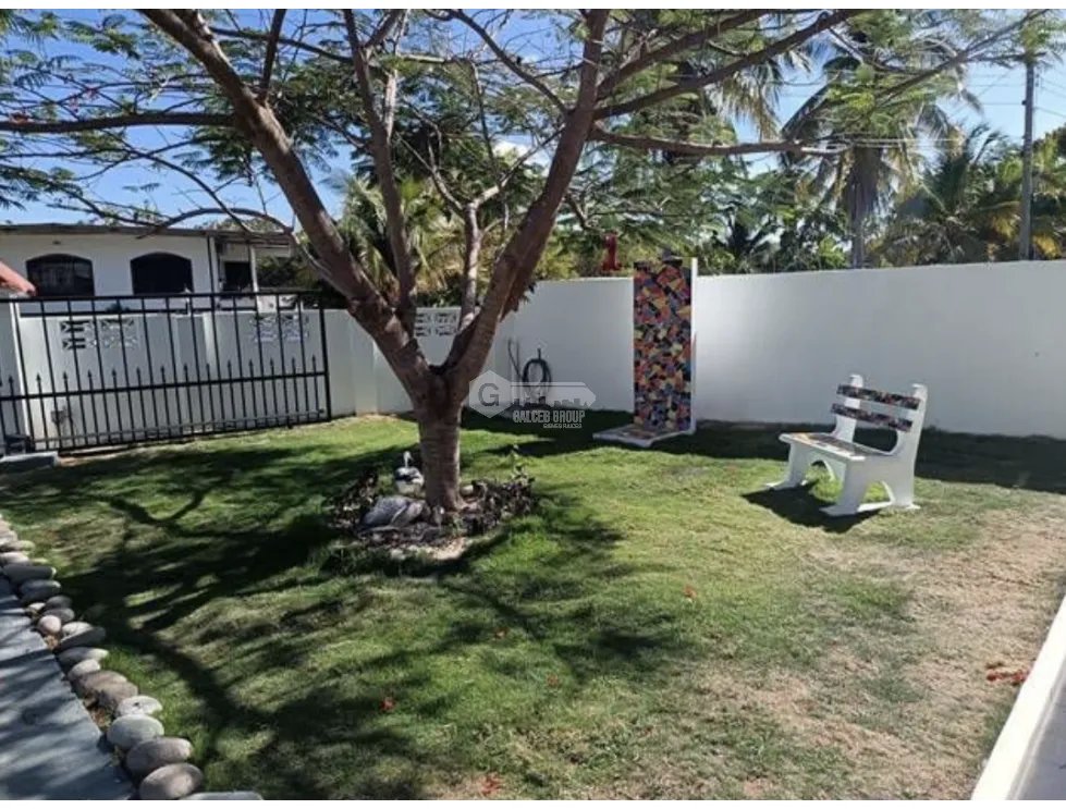 San Carlos / Urbanización El Palmar / 558M / 5 Bedrooms / 3 Stories