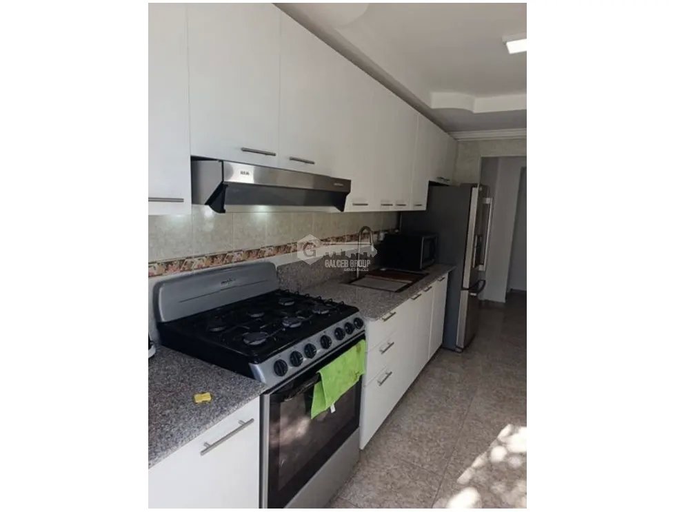 San Carlos / Urbanización El Palmar / 558M / 5 Bedrooms / 3 Stories
