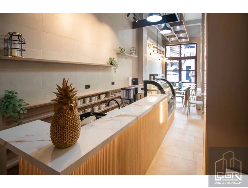 VENTA DE LOCAL COMERCIAL EN SANTA TERESITA LIVING , SANTA ANA