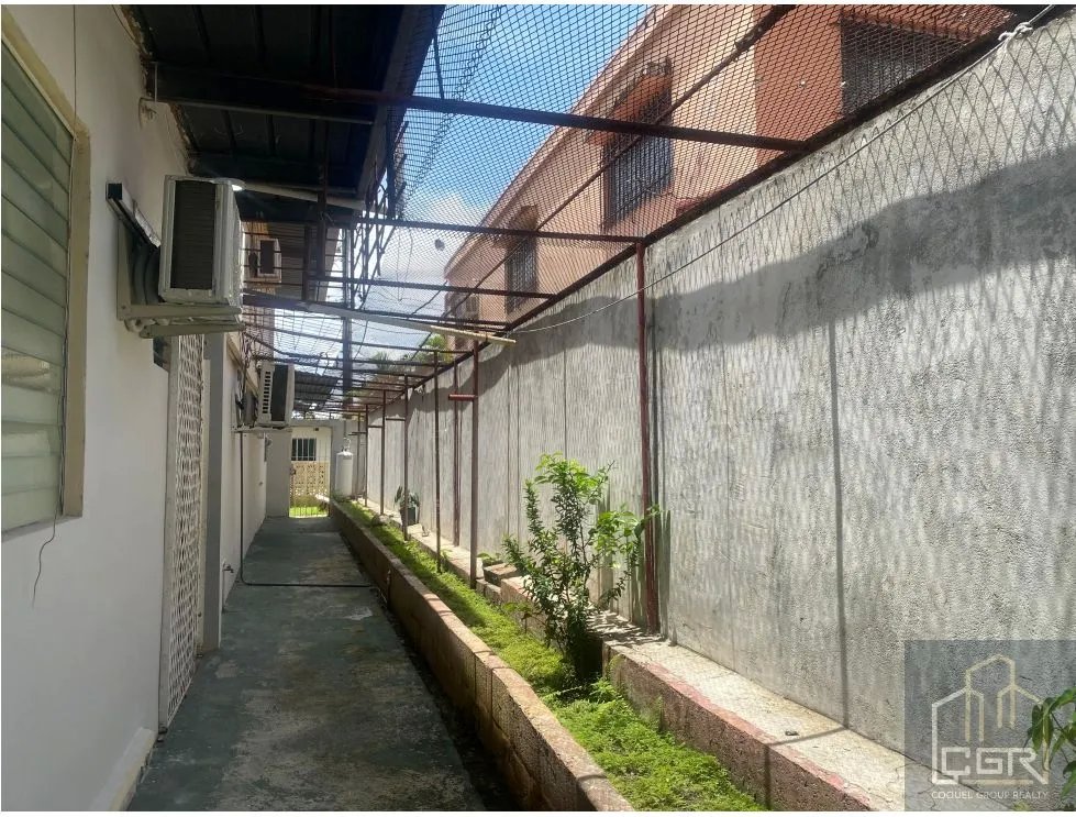 ALQUILER DE CASA VACIA DE DOS PLANTAS EN LOS ANGELES, BETHANIA, PANAMA