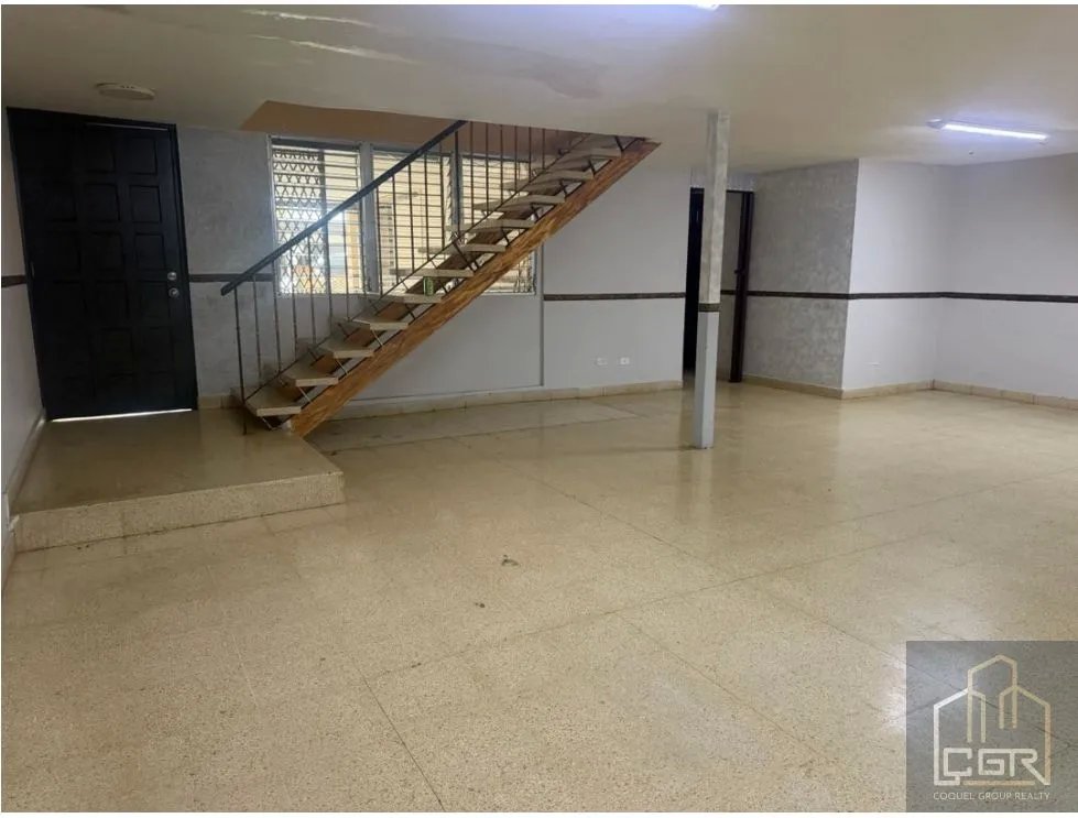 ALQUILER DE CASA VACIA DE DOS PLANTAS EN LOS ANGELES, BETHANIA, PANAMA