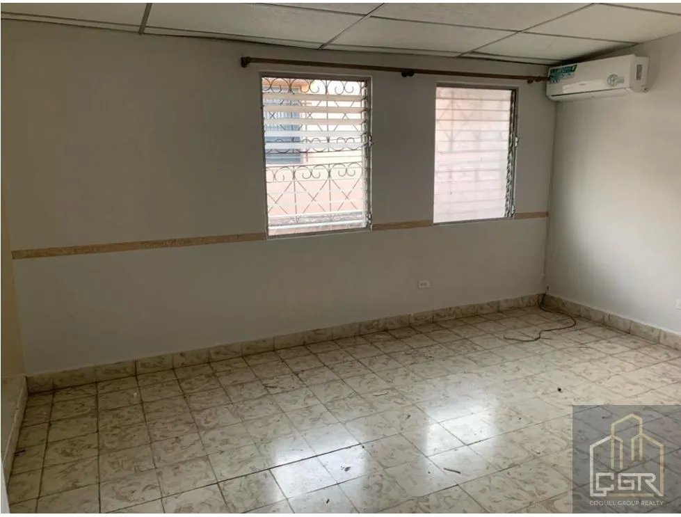 ALQUILER DE CASA VACIA DE DOS PLANTAS EN LOS ANGELES, BETHANIA, PANAMA