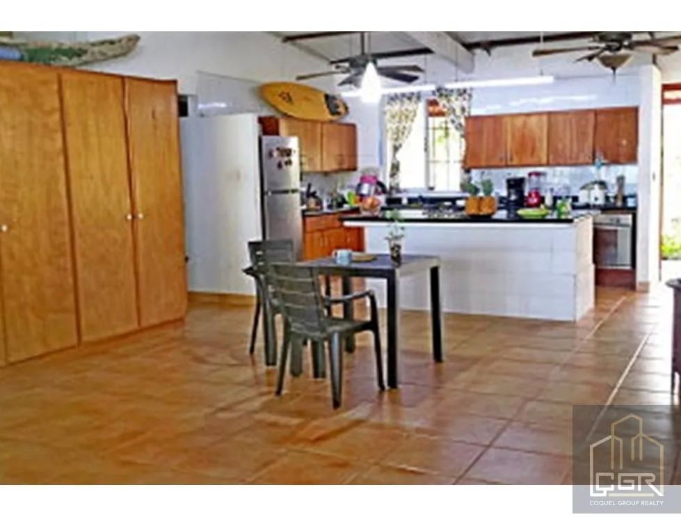 Venta de Casa Frente al mar en Playa Corona, San Carlos