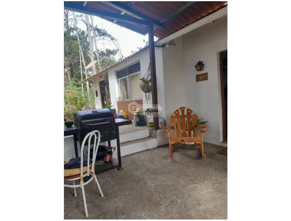 CASA EN ALTOS DE CERRO AZUL / 2 HAB. / 2 BAÑOS
