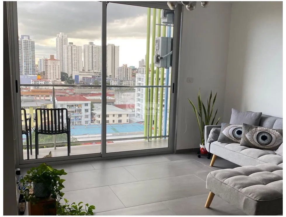 SE ALQUILA APARTAMENTO PARQUE LEFEVRE DEMENTRA 70M  BALCON Y PISCINA