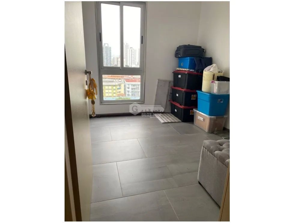 SE ALQUILA APARTAMENTO PARQUE LEFEVRE DEMENTRA 70M  BALCON Y PISCINA