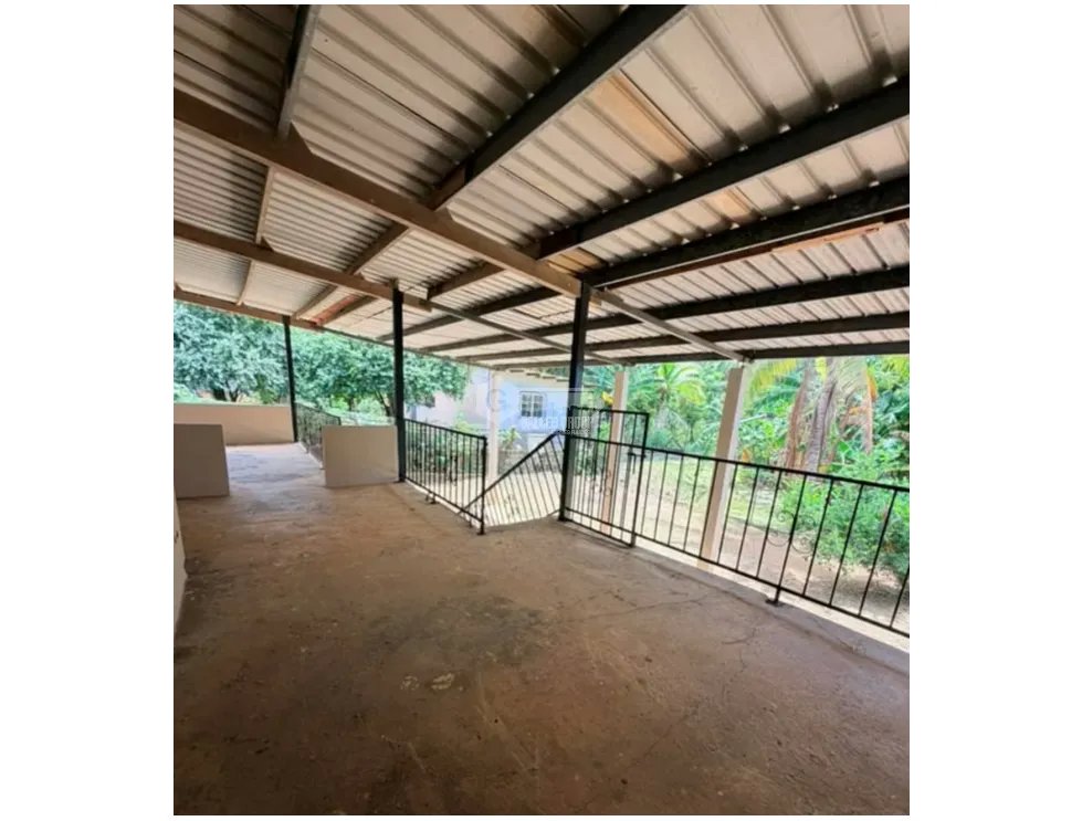 SE VENDE CASA EN VERACRUZ COSTA DEL SOL 544 M2 CERCADA CON TERRAZA