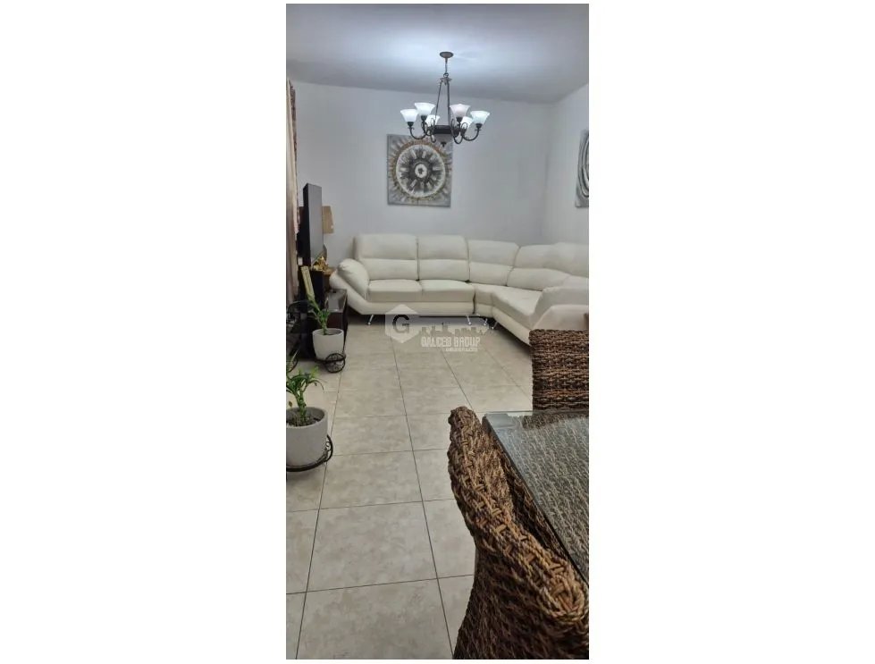 SE VENDE CASA 300 M2 EN CHORRERA ALTOS DE MARIA LETICIA DUPLEX