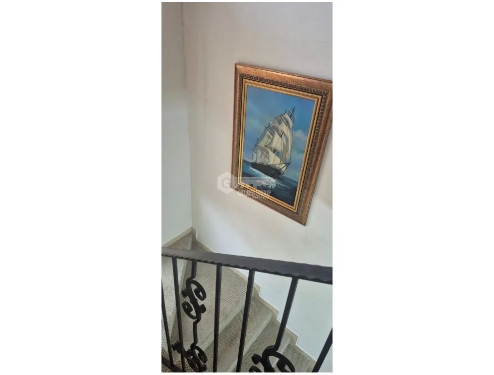 SE VENDE CASA 300 M2 EN CHORRERA ALTOS DE MARIA LETICIA DUPLEX