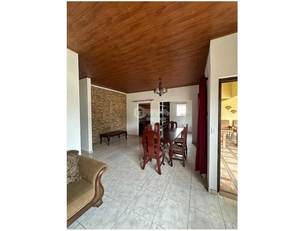ARRAIJAN / LA HACIENDA / 4 HABITACIONES / 536 M2 / CERCADA / AMOBLADA