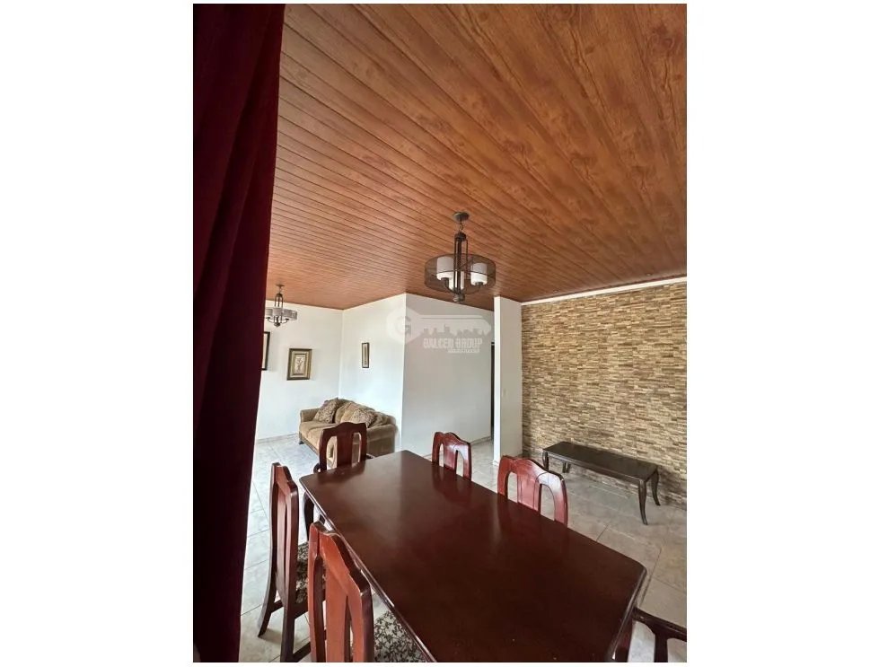 ARRAIJAN / LA HACIENDA / 4 HABITACIONES / 536 M2 / CERCADA / AMOBLADA