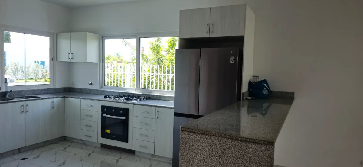 HOUSE FOR SALE – PLAYA BLANCA, CORAL PARK