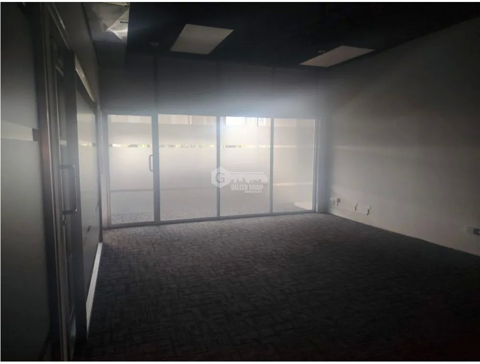 OFFICE / COSTA DEL ESTE / PLAZA REAL / 147M / GROUND FLOOR / PARTITIONED