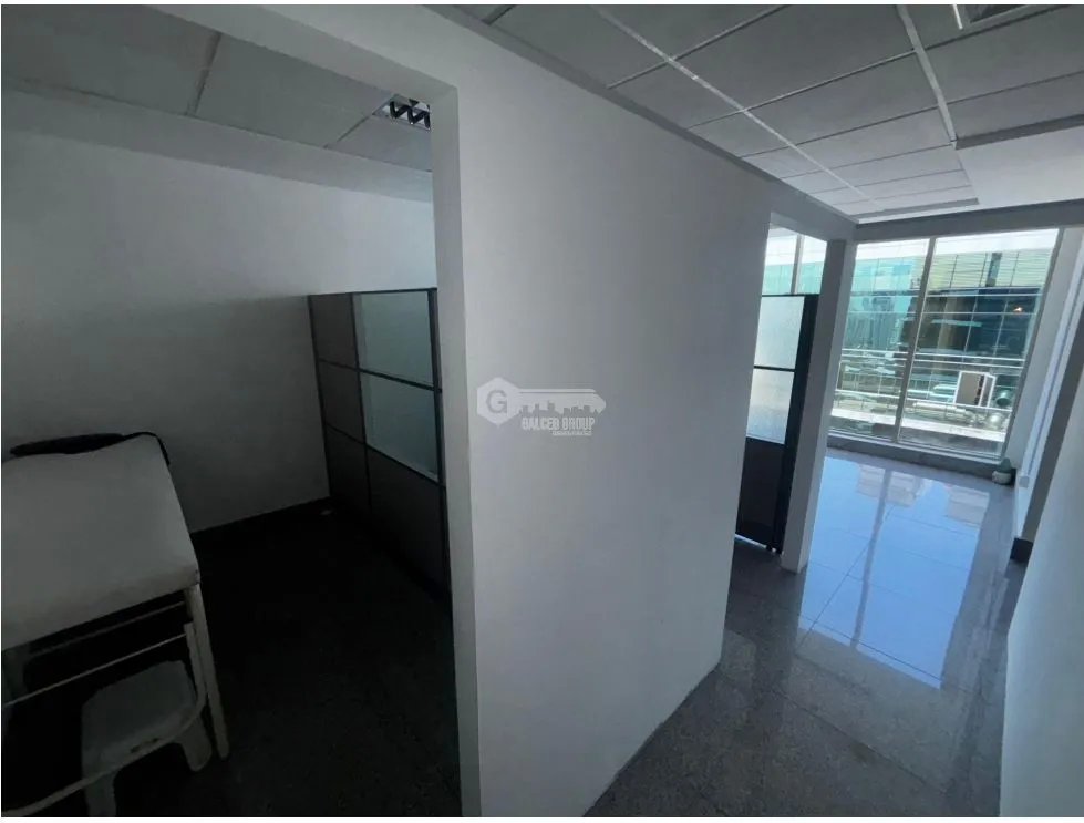 OBARRIO / PH TWIST TOWER / 61M / DIVISIBLE / HIGH FLOOR