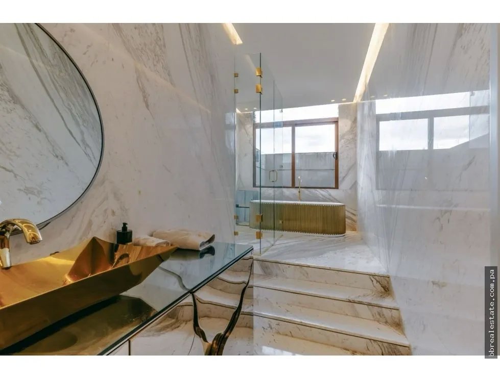 Apartment Rental in PH 65, Ocean Reef