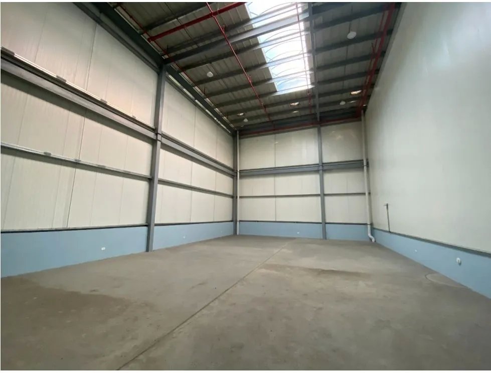 Warehouse for Rent in Airport Commercial Park IV