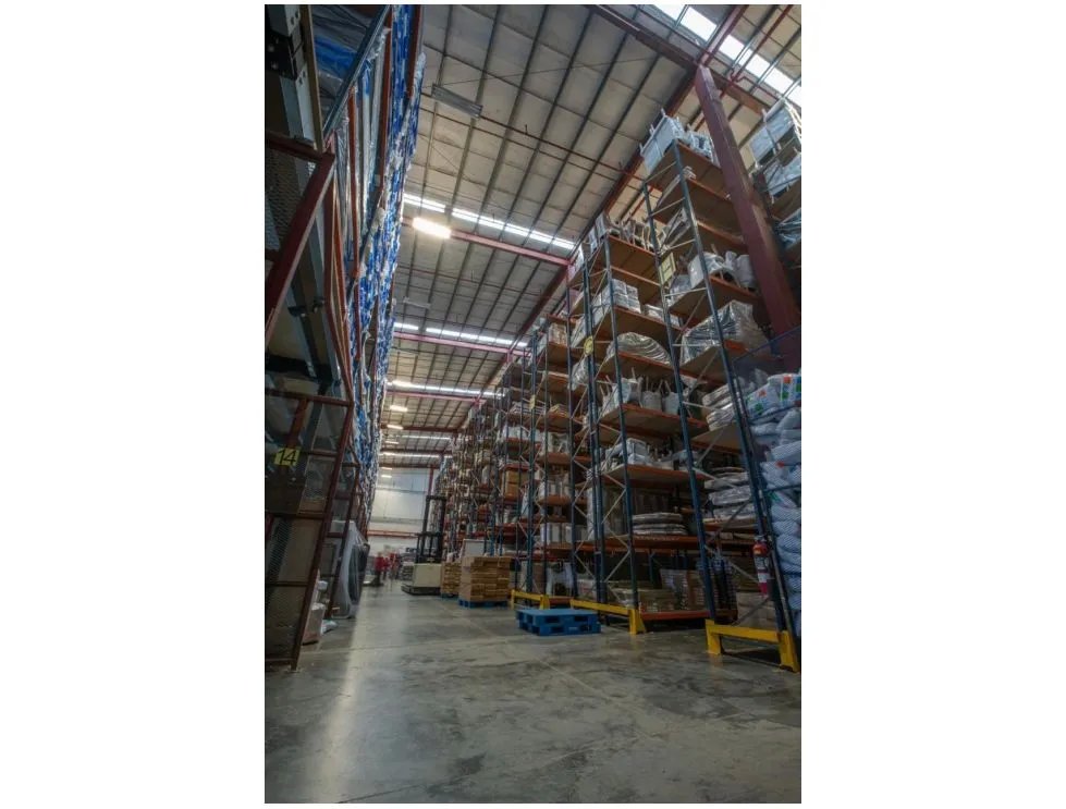 Warehouse Rental - Logistics and Industrial Center in La Locería